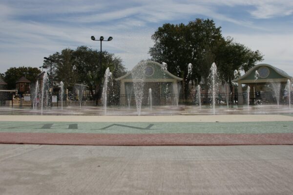 splash pad at Fort Mellon Park with water